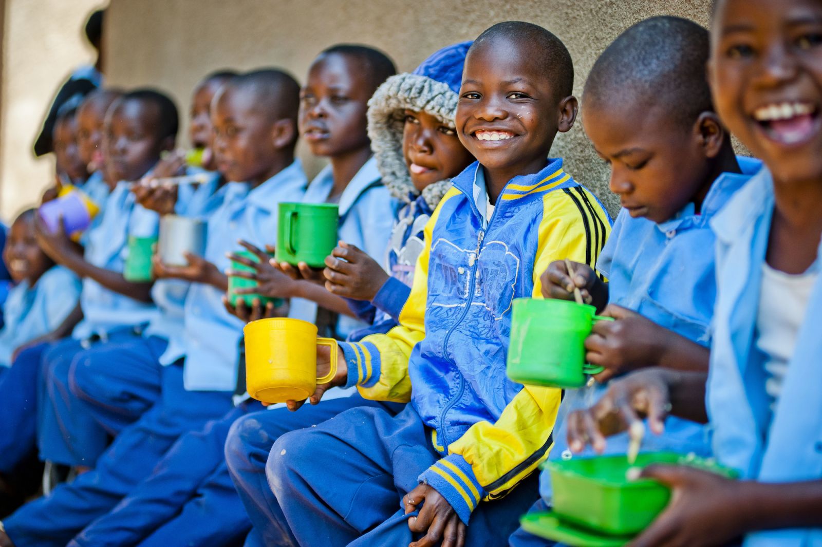 children-school-lunch-zambia